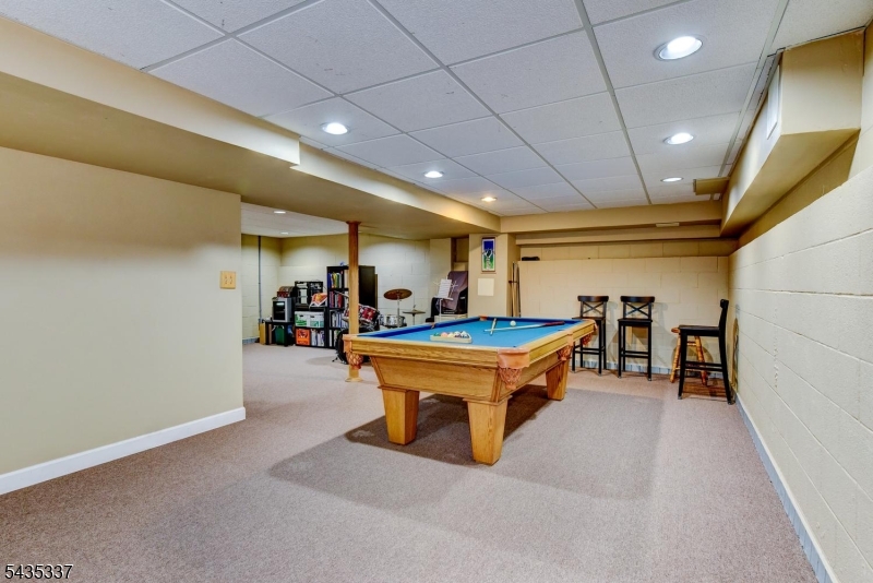 808 Columbus Avenue Raritan, NJ 08869 - Photo 34 of 47