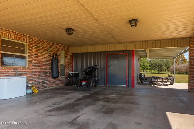 $349,900 | 1702 Guy Road, New Iberia, LA 70563