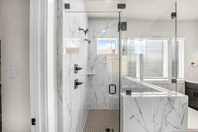 $899,990 | 6817 Arbor Falls, Fair Oaks Ranch, TX 78015