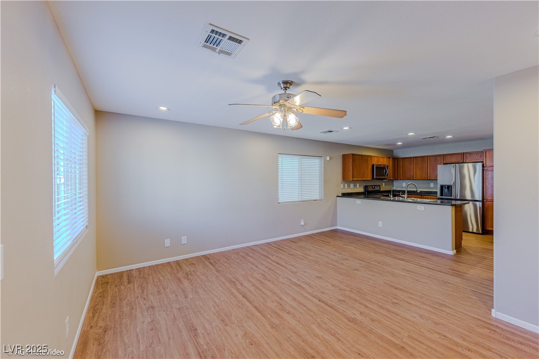 7653 Fabled Filigree Street Las Vegas, NV 89149 - Photo 2 of 35