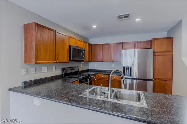 $325,000 | 7653 Fabled Filigree Street, Las Vegas, NV 89149