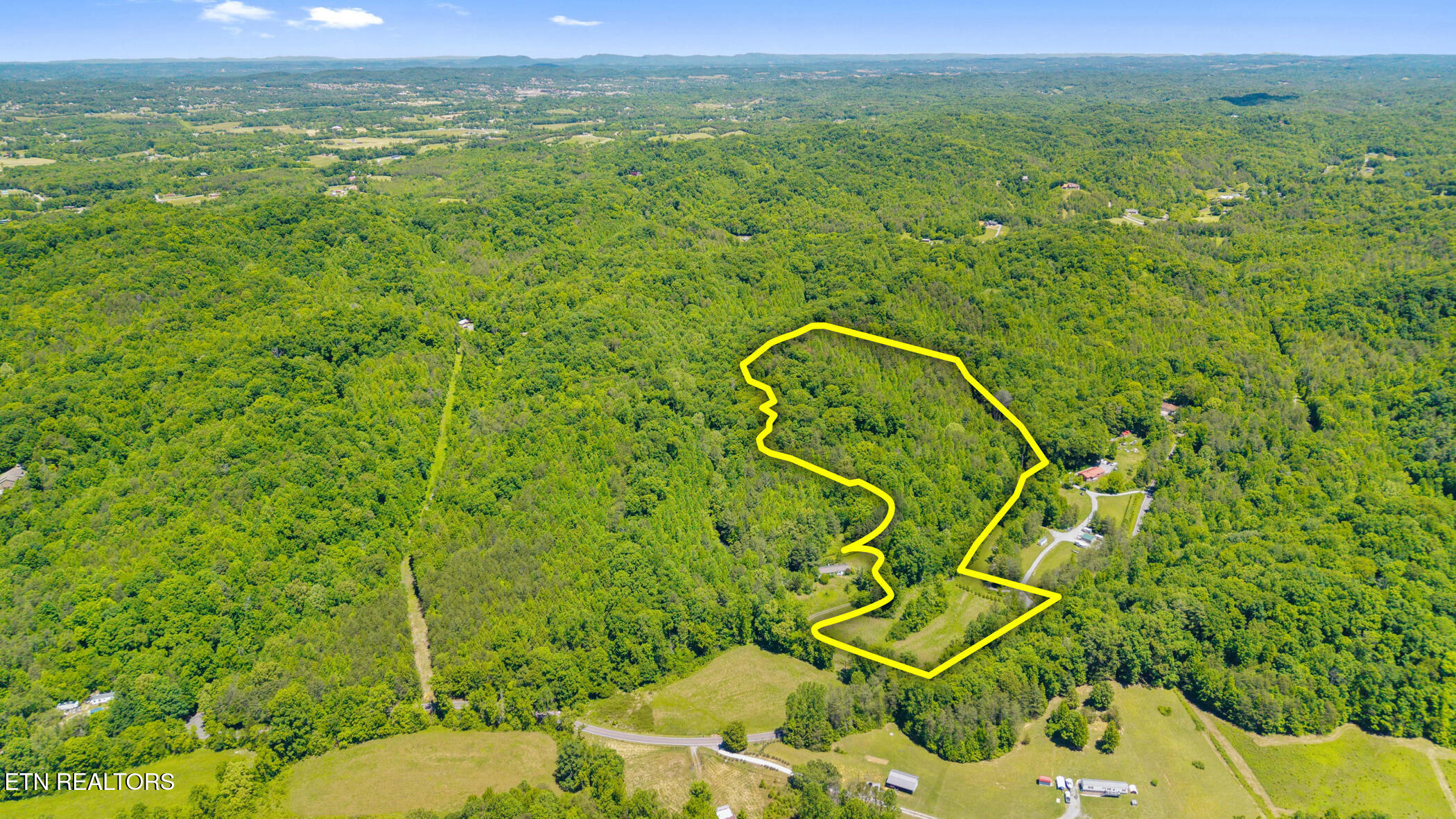 3 Rd Seymour Tn 37865 Seymour, TN 37865 - Photo 1 of 23 dji_20260514125032_0269_d_line3