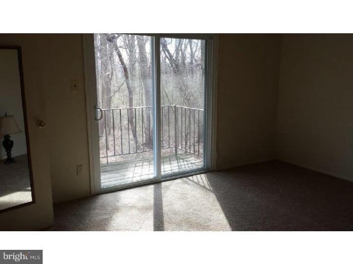 810 North Forklanding Road, Unit 306 Maple Shade, NJ 08052 - Photo 7 of 8 Bathroom