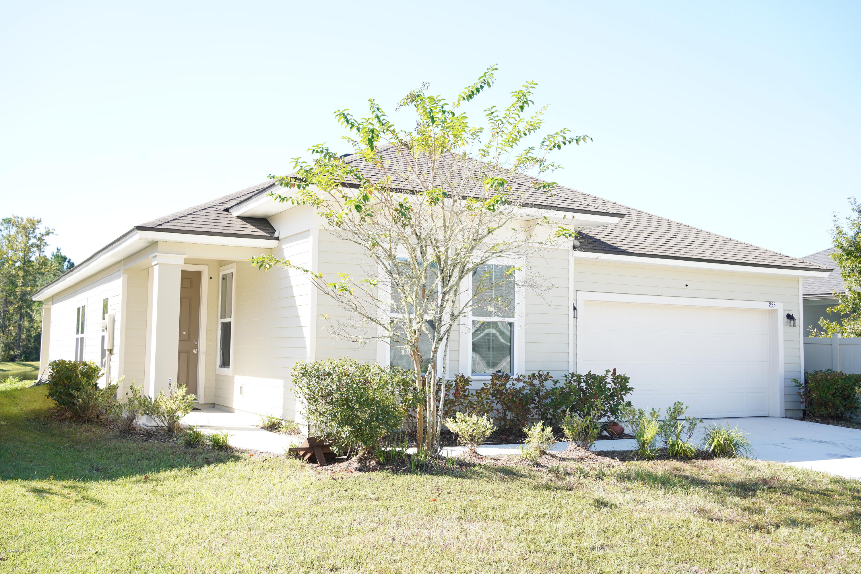855 Sycamore Way Orange Park, FL 32073 - Photo 3 of 79 DSC03479