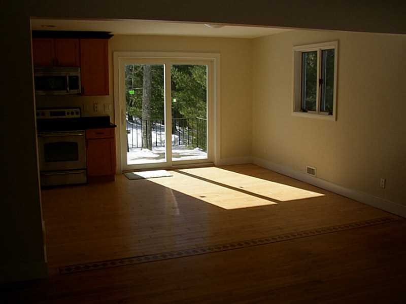 141 Old Coach Road Charlestown, RI 02813 - Photo 6 of 14 Dining Area.