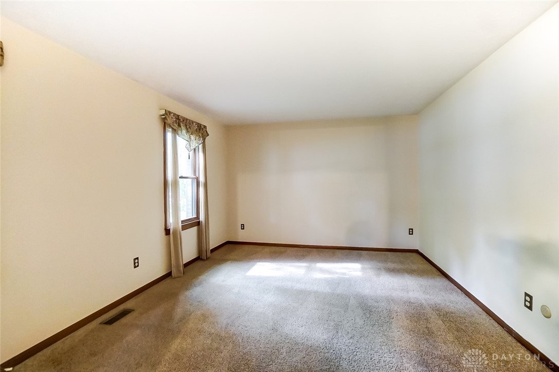 545 Queensgate Road Springboro, OH 45066 - Photo 21 of 47 Gallery Image 21