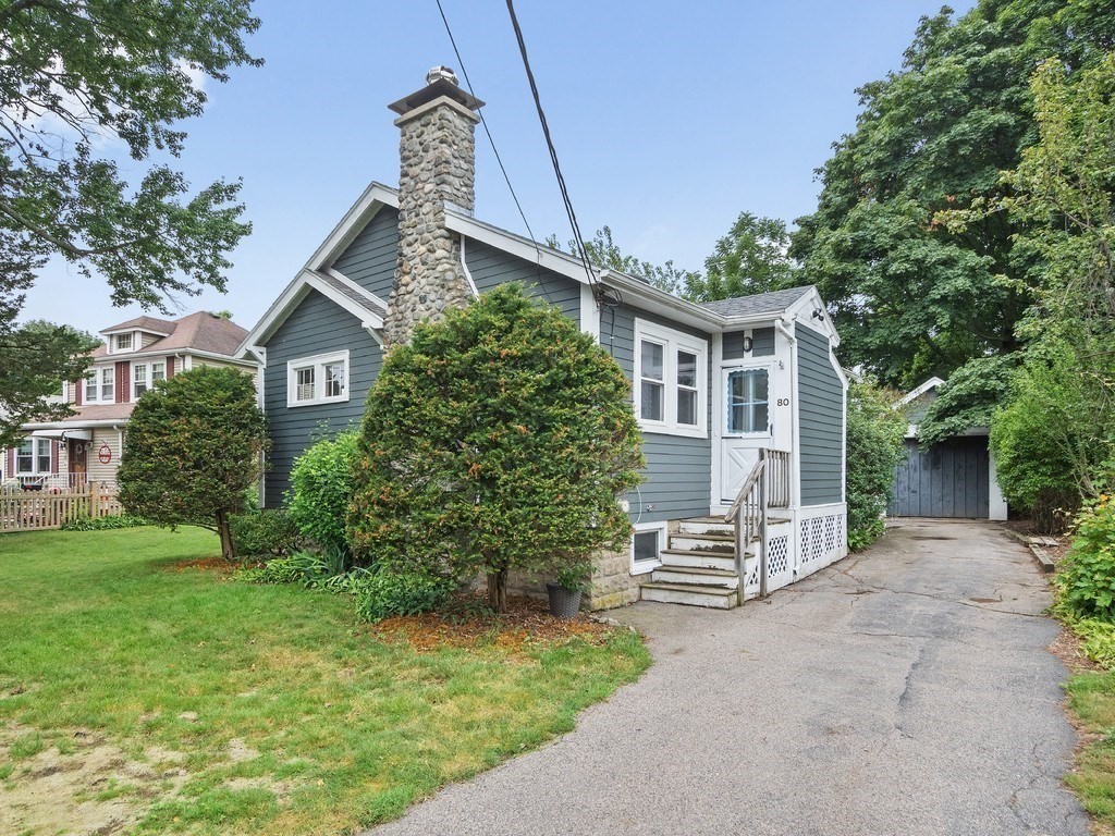 80 Bruce Road Waltham, MA 02453 - Photo 2 of 41 Gallery Image 2