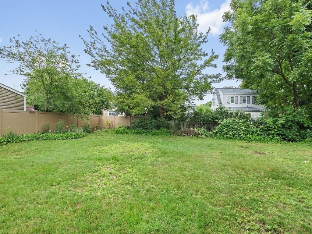 80 Bruce Road Waltham, MA 02453 - Photo 35 of 41 Gallery Image 35