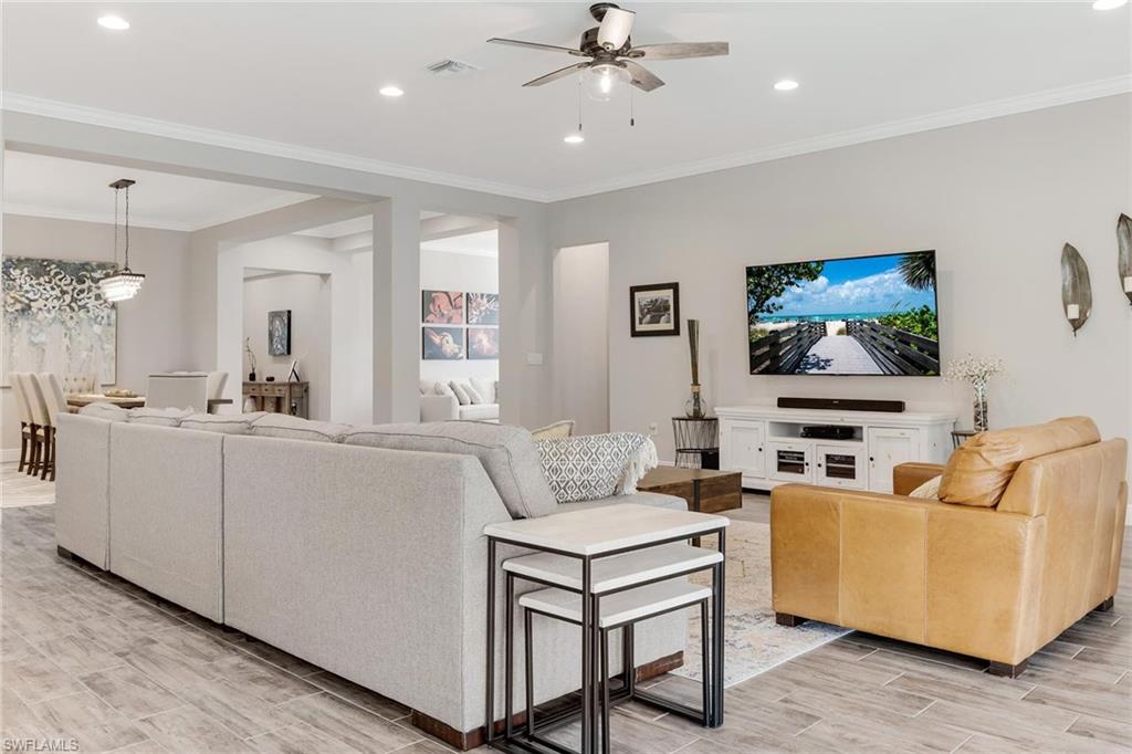 3684 Pilot Circle Naples, FL 34120 - Photo 6 of 50