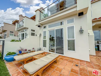 $2,285,000 | 6416 Lunita Road, Unit 108, Malibu, CA 90265