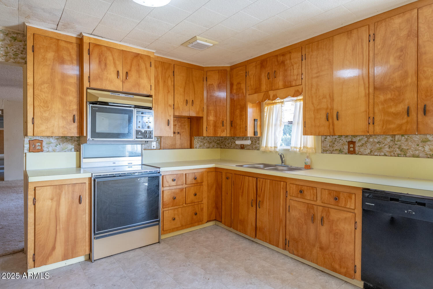 3923 West Thompson Road Elfrida, AZ 85610 - Photo 13 of 63 3923WThompson-15