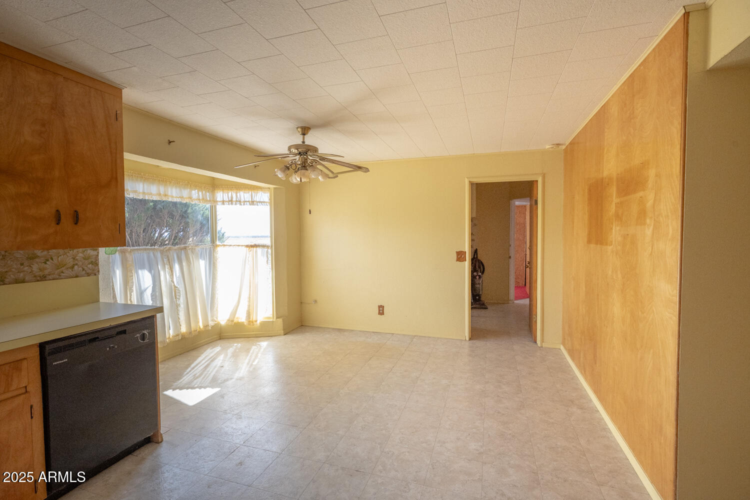 3923 West Thompson Road Elfrida, AZ 85610 - Photo 15 of 63 3923WThompson-14