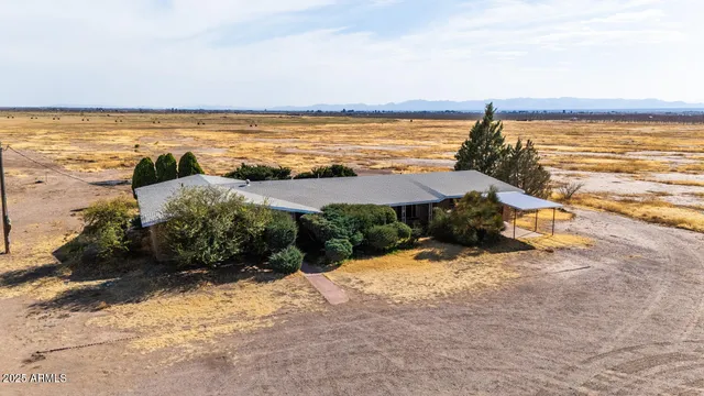 $265,000 | 3923 West Thompson Road, Elfrida, AZ 85610