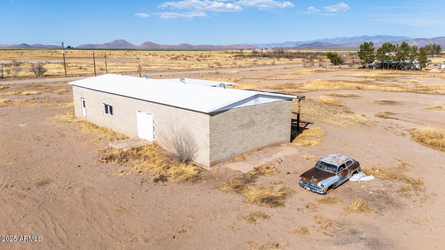 3923 West Thompson Road Elfrida, AZ 85610 - Photo 4 of 63 3923WThompson-61
