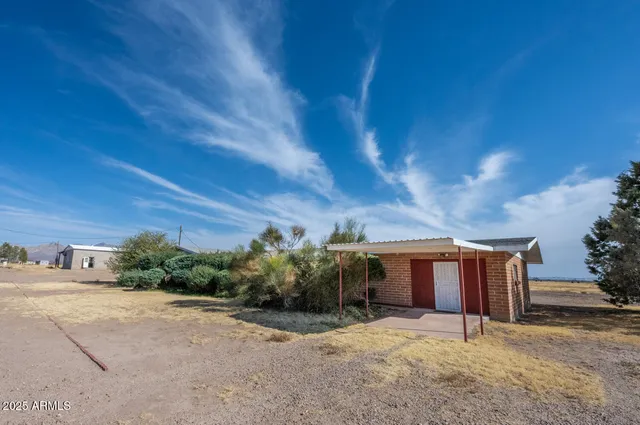 $265,000 | 3923 West Thompson Road, Elfrida, AZ 85610