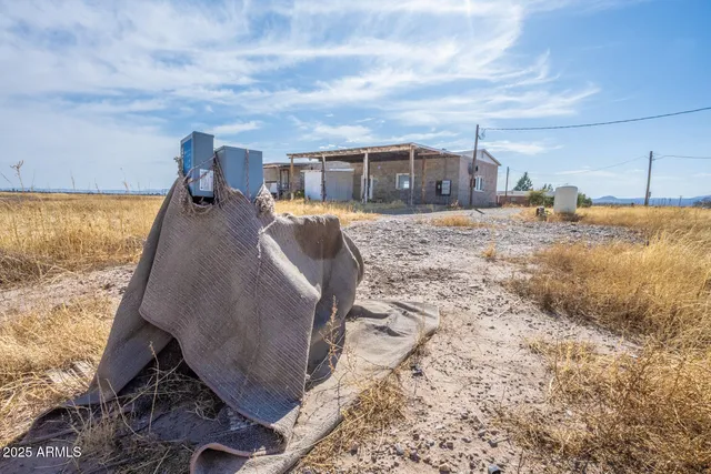 $265,000 | 3923 West Thompson Road, Elfrida, AZ 85610