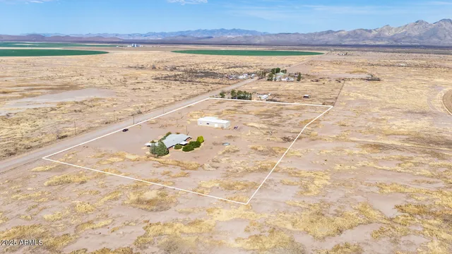 $265,000 | 3923 West Thompson Road, Elfrida, AZ 85610