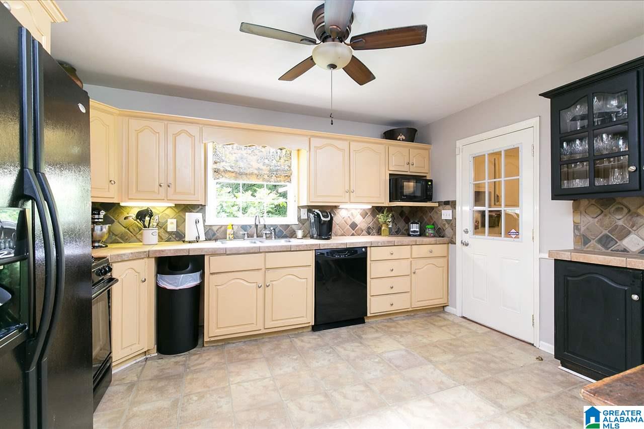 1051 Shades Crest Road Birmingham, AL 35226 - Photo 8 of 29
