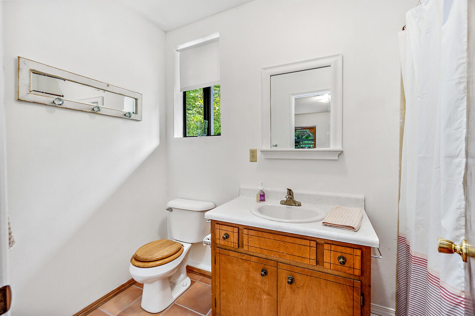 58 East Valley View Road Ashland, OR 97520 - Photo 56 of 56 56_DSC05636_mls