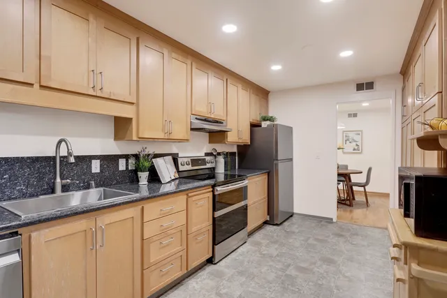 $615,000 | 323 Monte Vista Avenue, Unit 107, Oakland, CA 94611