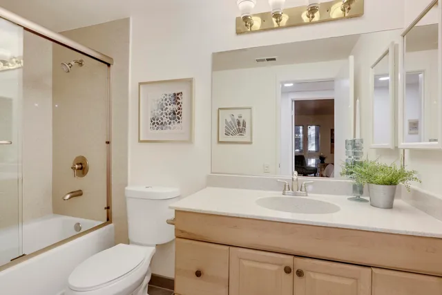 $615,000 | 323 Monte Vista Avenue, Unit 107, Oakland, CA 94611