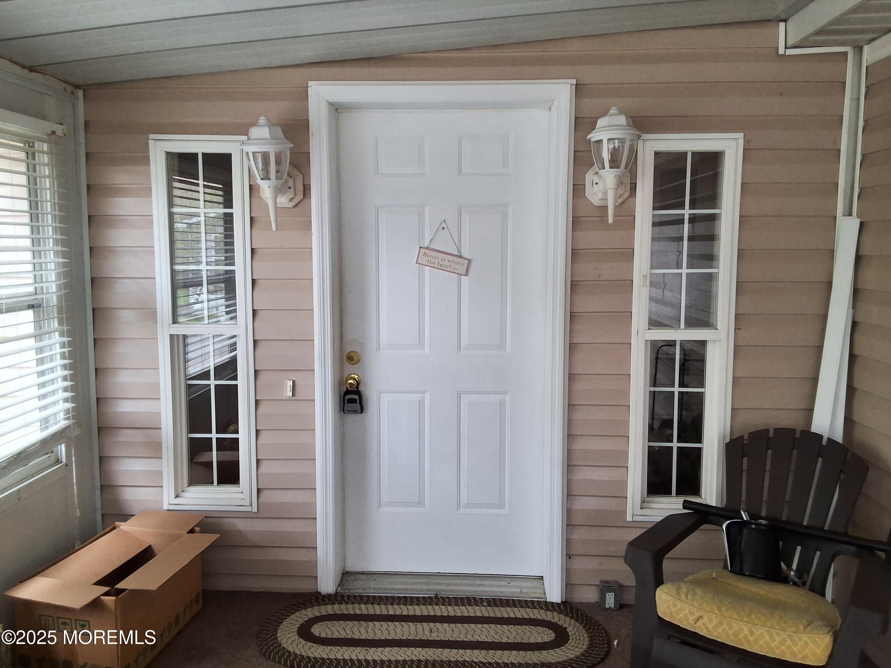 32 Village Road Morganville, NJ 07751 - Photo 7 of 27 1000000283