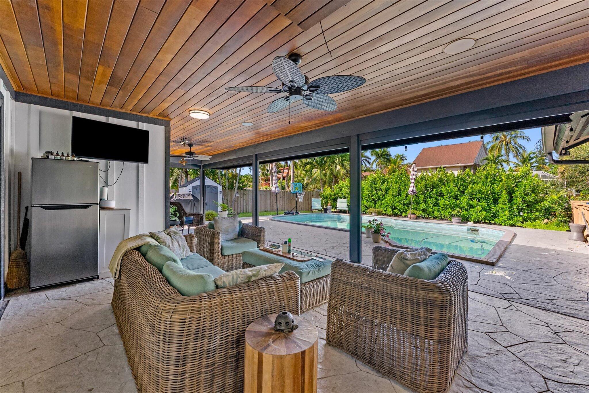 6515 Riparian Road Atlantis, FL 33462 - Photo 41 of 64 42-42