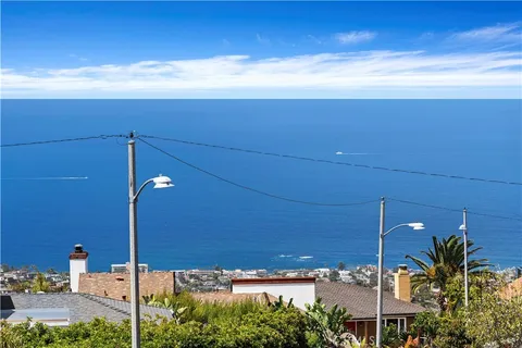 $10,995 | 2830 Chateau Way, Laguna Beach, CA 92651