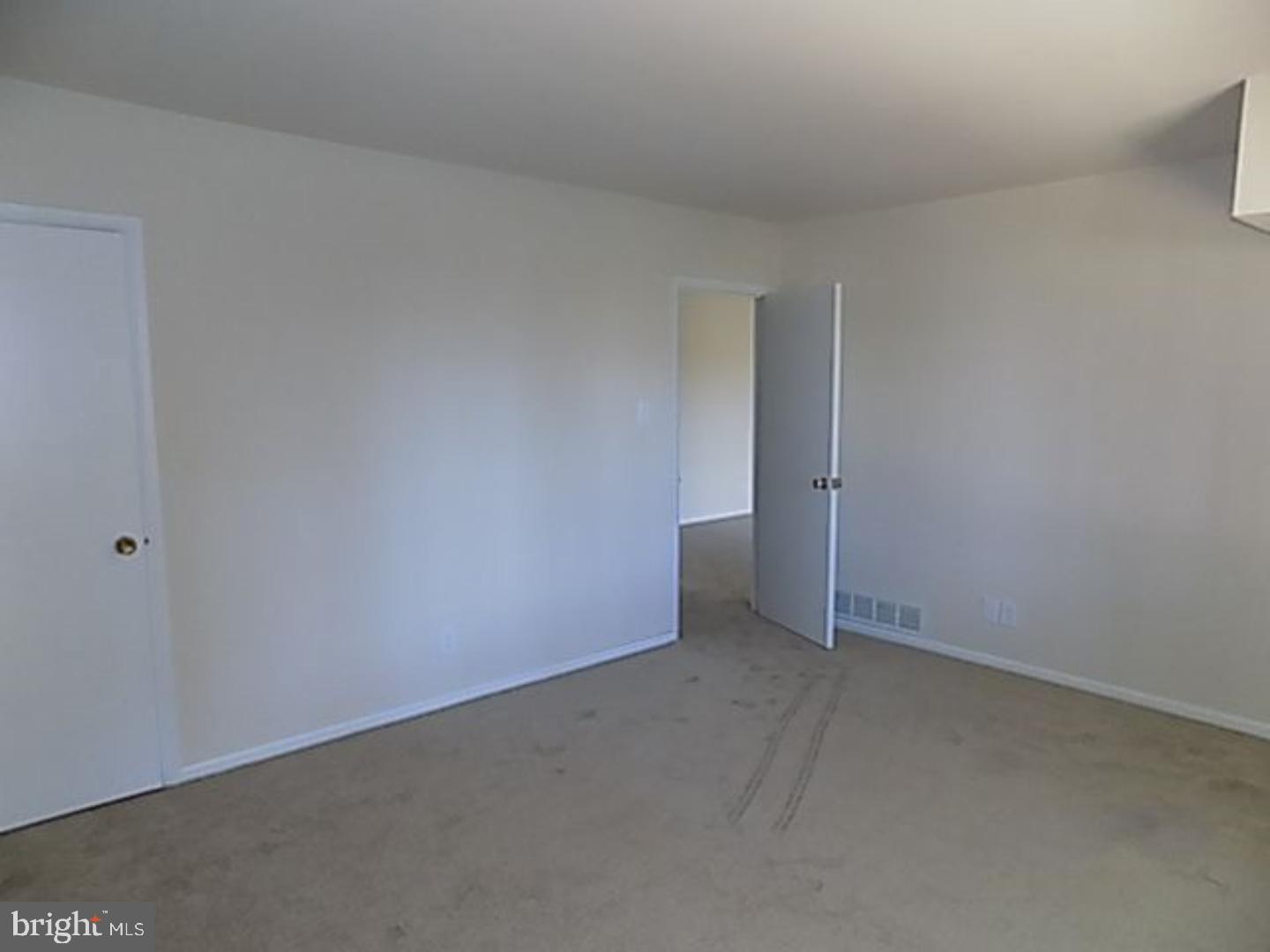 1475 Mt Holly Road, Unit F8 Edgewater Park, NJ 08010 - Photo 11 of 14 Bedroom - Main
