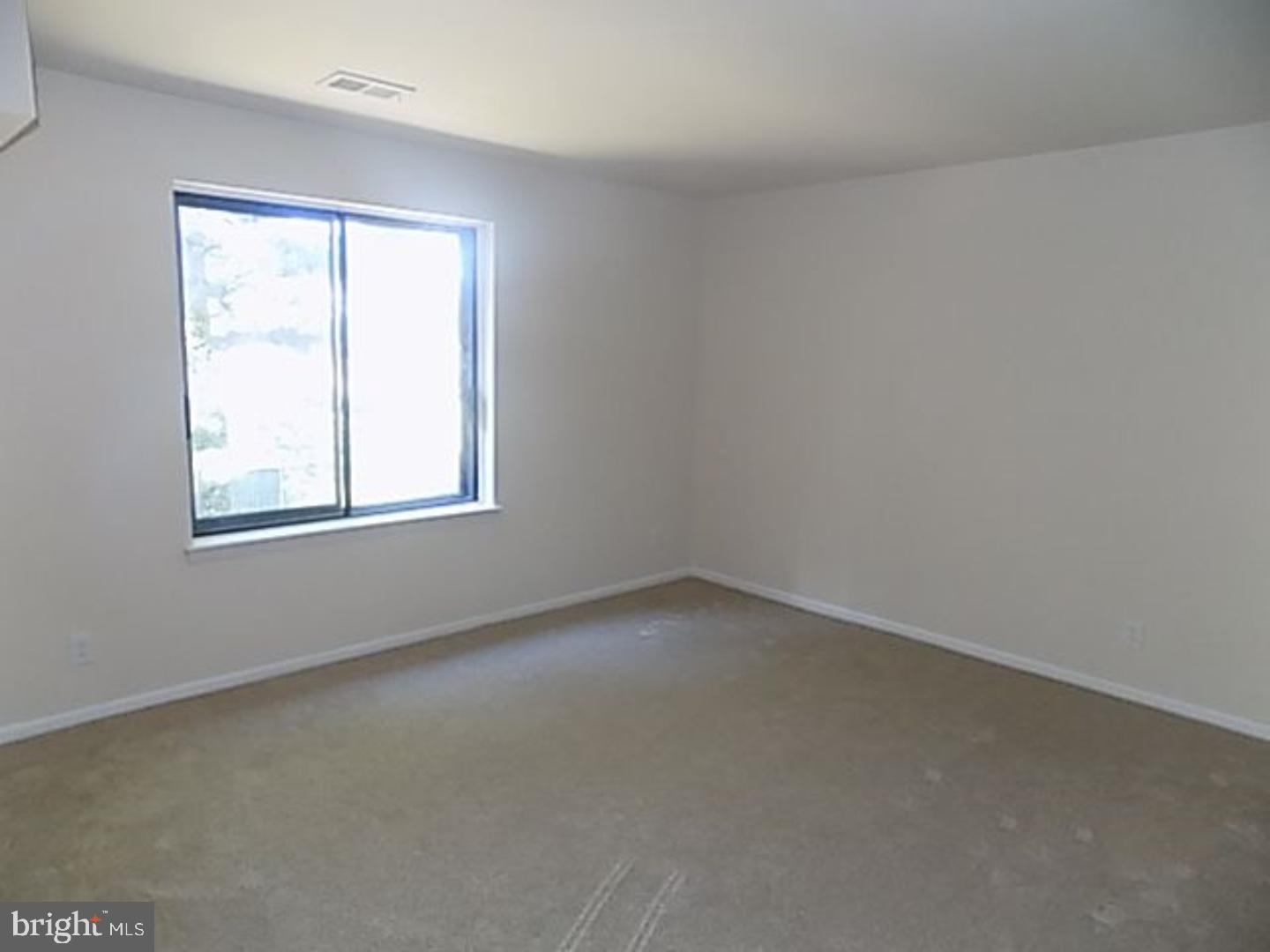 1475 Mt Holly Road, Unit F8 Edgewater Park, NJ 08010 - Photo 12 of 14 Bedroom - Main
