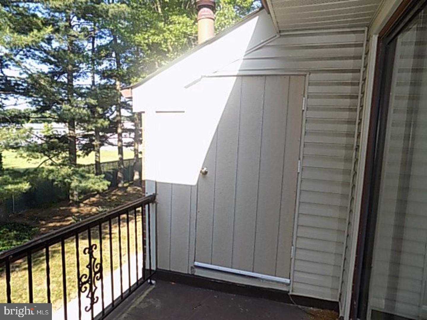 1475 Mt Holly Road, Unit F8 Edgewater Park, NJ 08010 - Photo 14 of 14 Deck