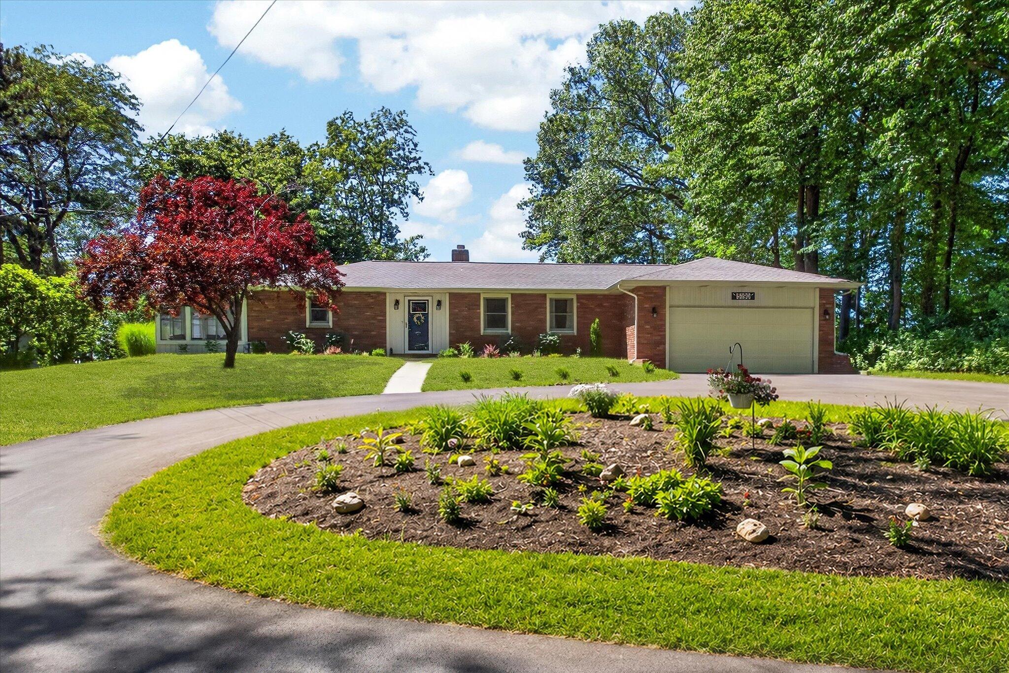 5190 Pier Road Coloma, MI 49038 - Photo 4 of 32 02-2