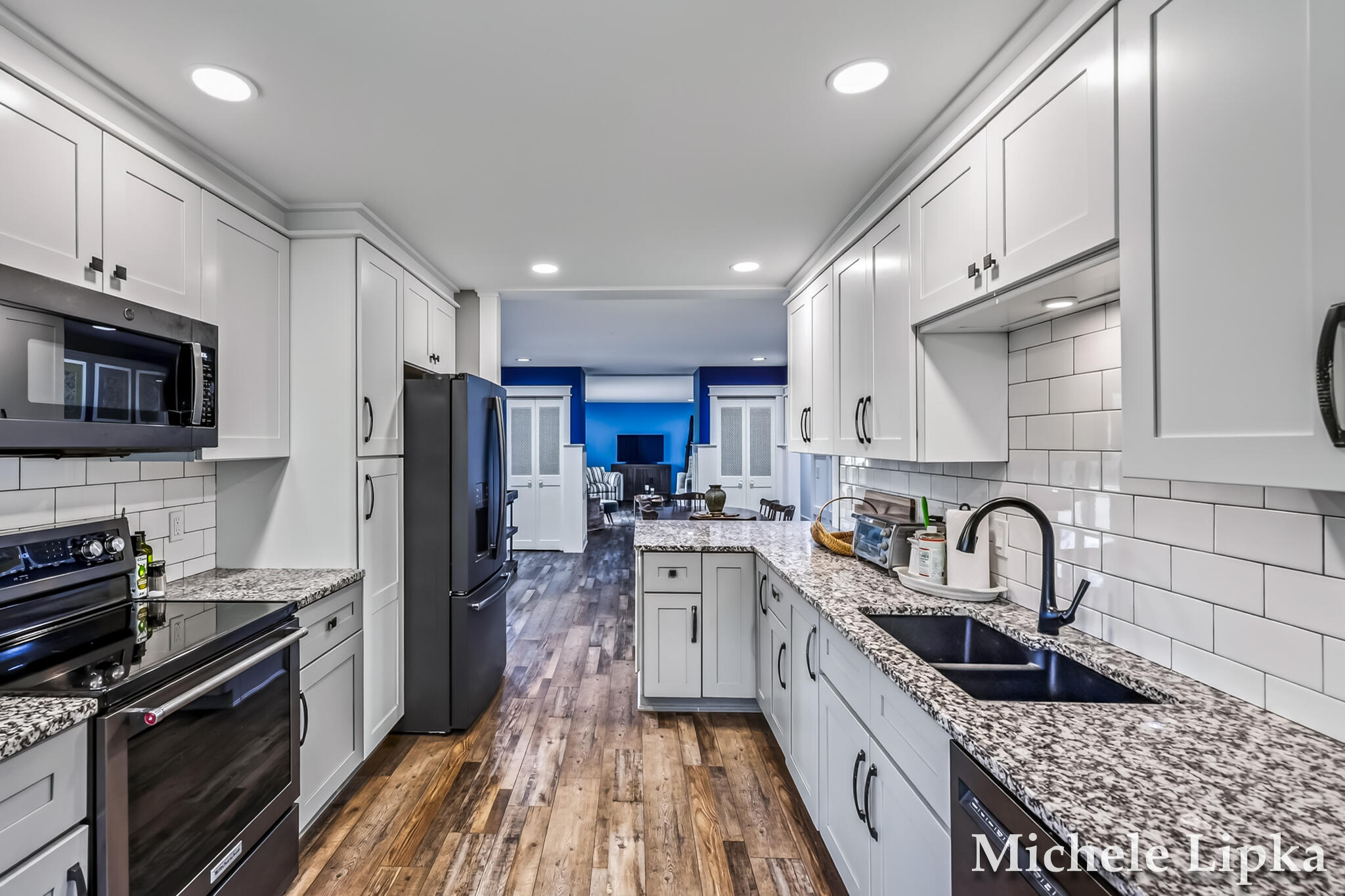 2567 Shettler Road Muskegon, MI 49444 - Photo 12 of 38 Kitchen