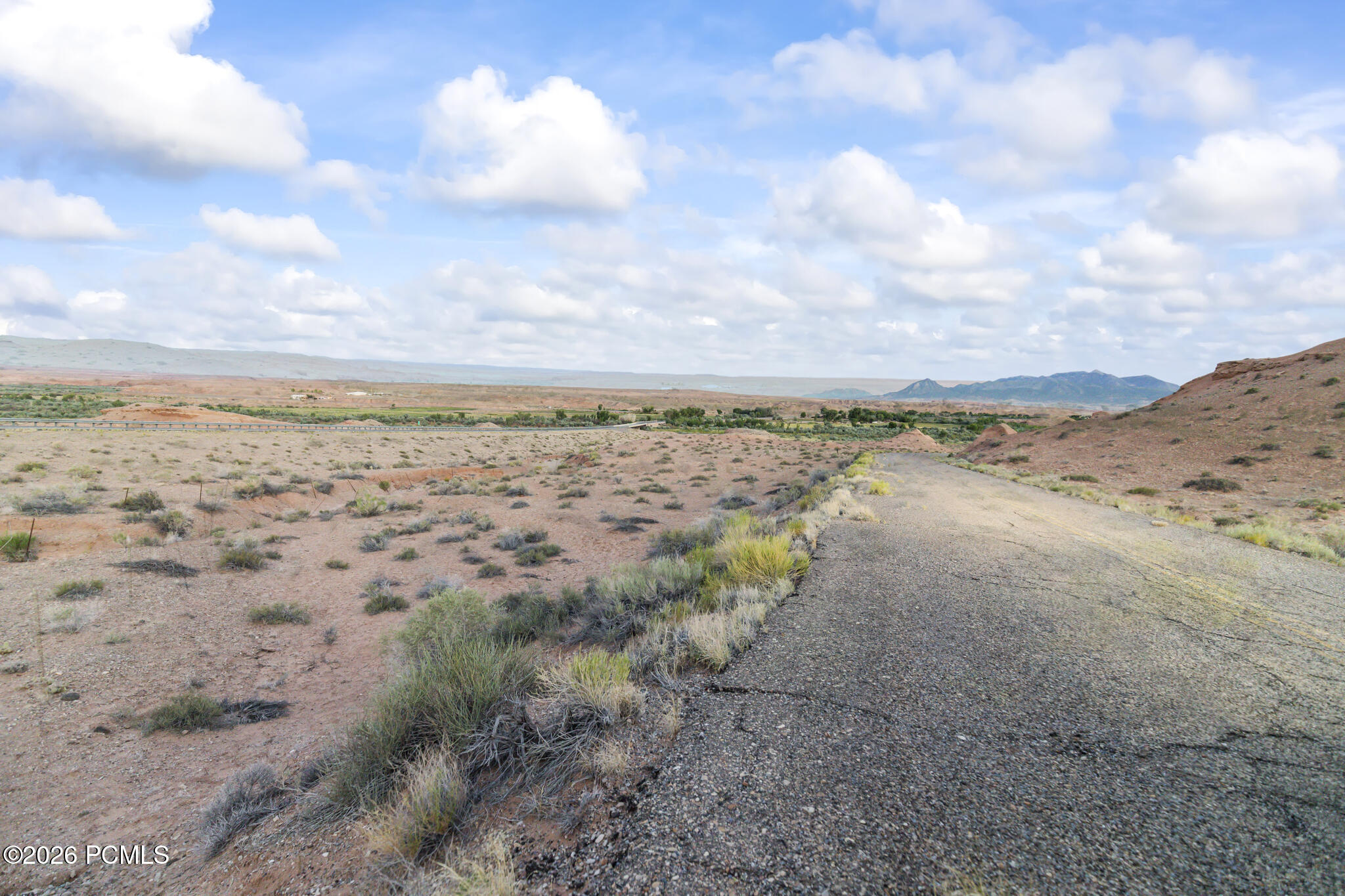 1-0089-0578 Hanksville, UT 84734 - Photo 2 of 26