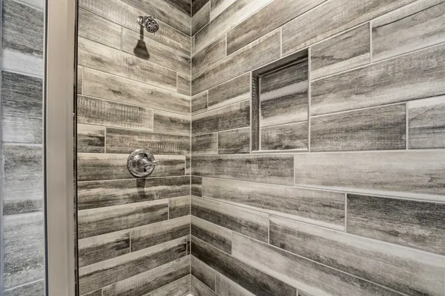 $599,900 | 5735 North Acadia Drive, Appleton, WI 54913