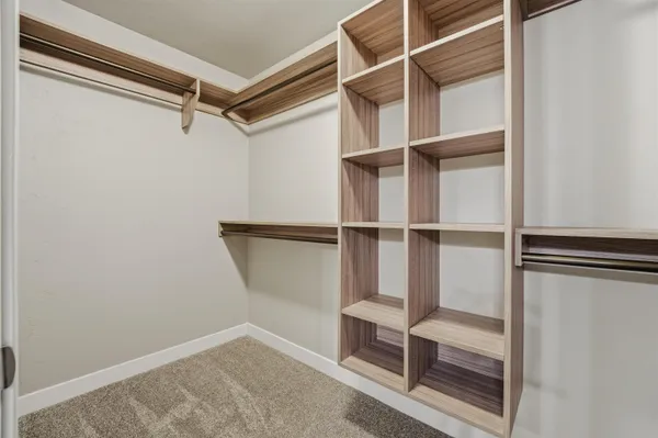 $599,900 | 5735 North Acadia Drive, Appleton, WI 54913