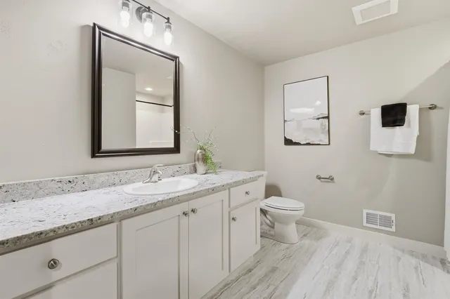 $599,900 | 5735 North Acadia Drive, Appleton, WI 54913