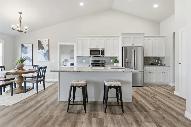 $599,900 | 5735 North Acadia Drive, Appleton, WI 54913