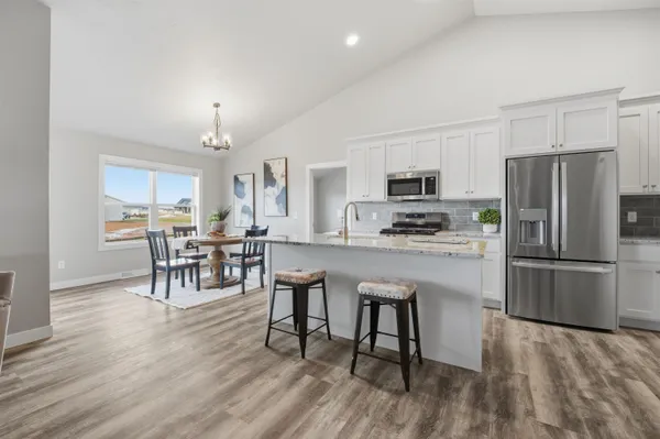 $599,900 | 5735 North Acadia Drive, Appleton, WI 54913