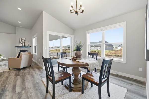 $599,900 | 5735 North Acadia Drive, Appleton, WI 54913