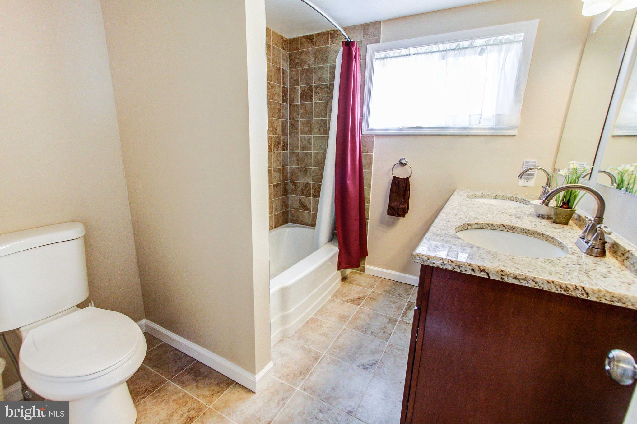 10 Latchstring Lane Hatboro, PA 19040 - Photo 21 of 32 Hall Bathroom