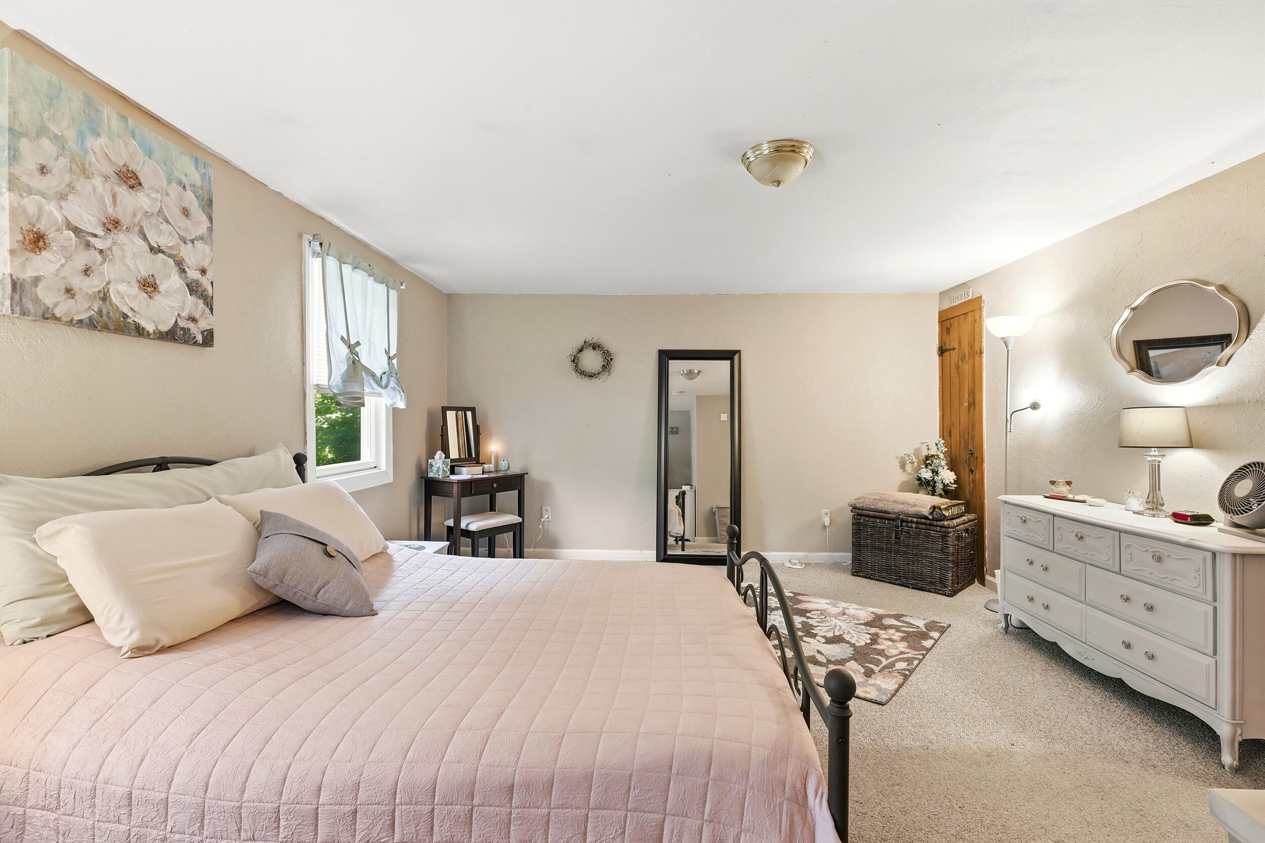 250 Pine Hill Road Berwick, ME 03901 - Photo 28 of 45 28_on_the_mark-et_137