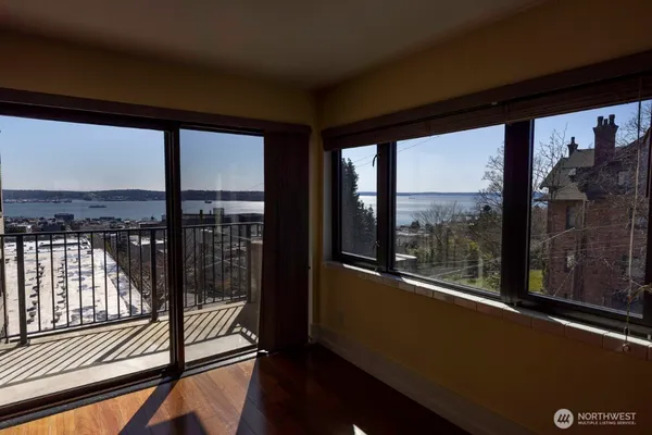 $4,695 | 7 Highland Drive, Unit 301, Seattle, WA 98109