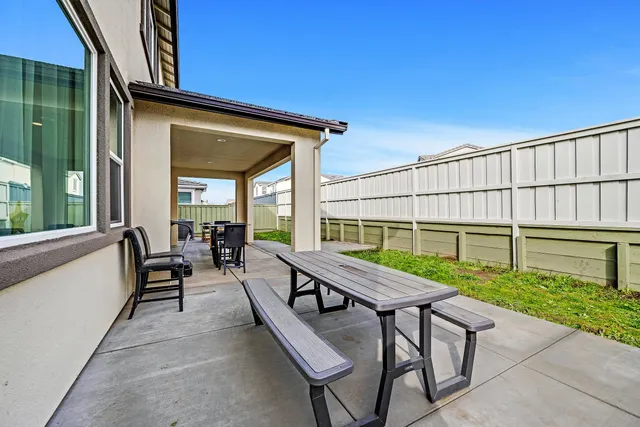 $930,000 | 2505 Mulholland Drive, Lathrop, CA 95330