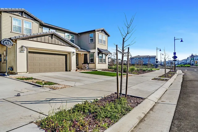 $930,000 | 2505 Mulholland Drive, Lathrop, CA 95330