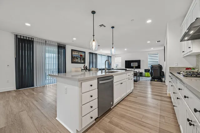 $930,000 | 2505 Mulholland Drive, Lathrop, CA 95330