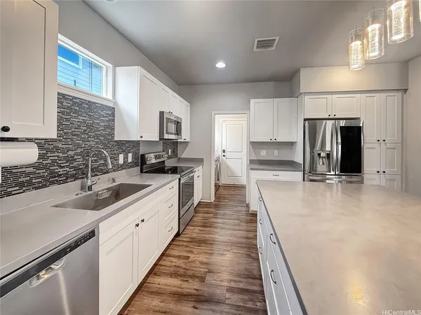 $1,255,000 | 91-1104 Hokua Street, Ewa Beach, HI 96706