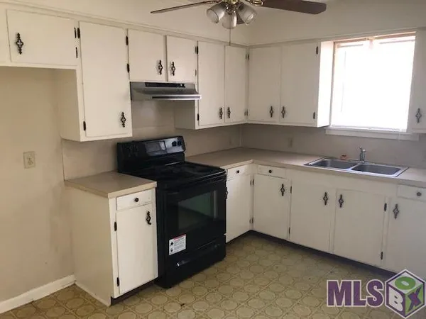 $750 | 102 Curet Street, Unit B, New Roads, LA 70760