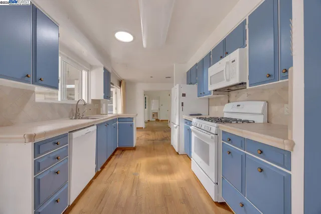 $2,425,000 | 19394 Bainter Avenue, Los Gatos, CA 95030