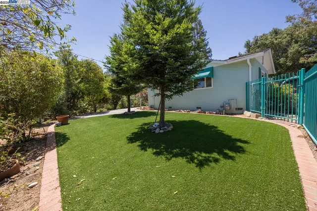 $2,425,000 | 19394 Bainter Avenue, Los Gatos, CA 95030